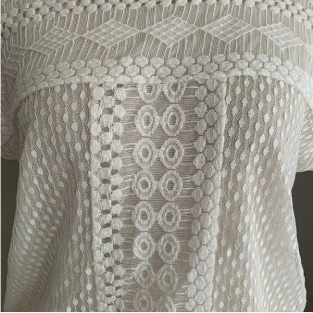 Max Studio Embroidered Accents Short Sleeve Cream Colored Top Size Medium - Picture 6 of 11